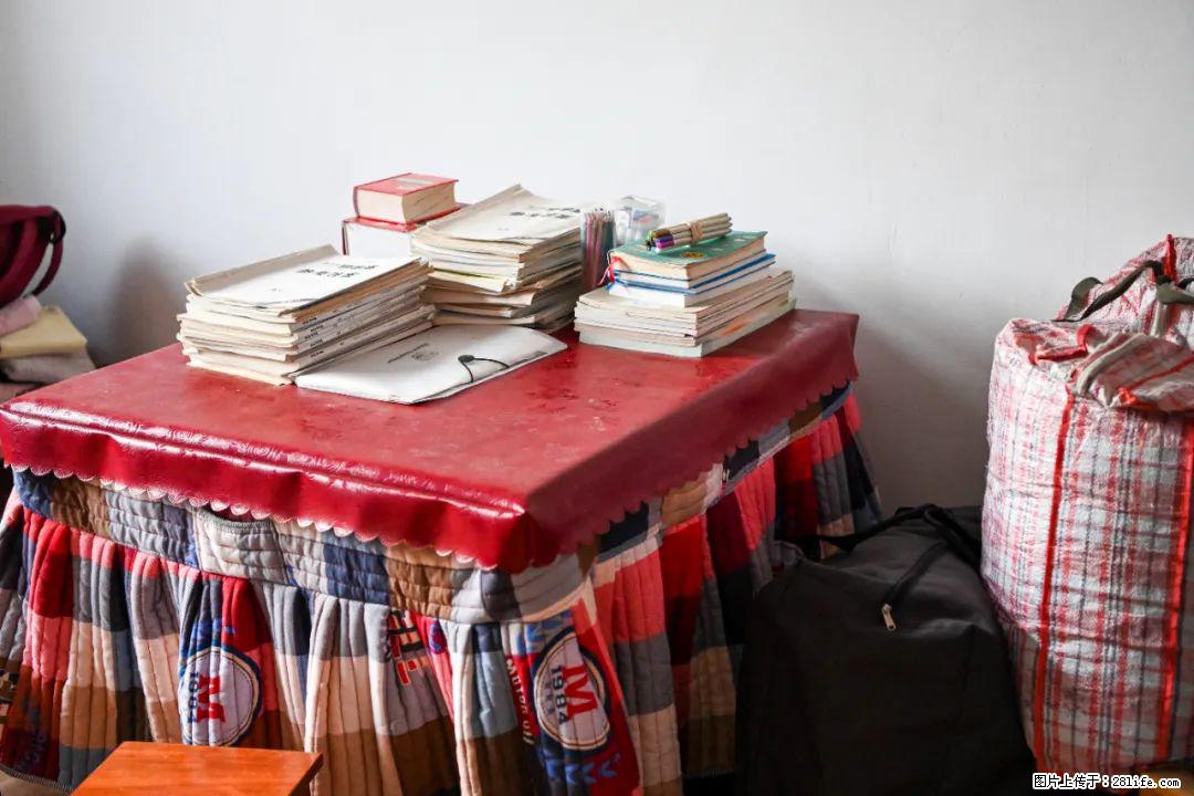 全网追的“扁担女孩”,找了一份暑假工,时薪12元 - 铜陵生活资讯 - 铜陵28生活网 tongling.28life.com